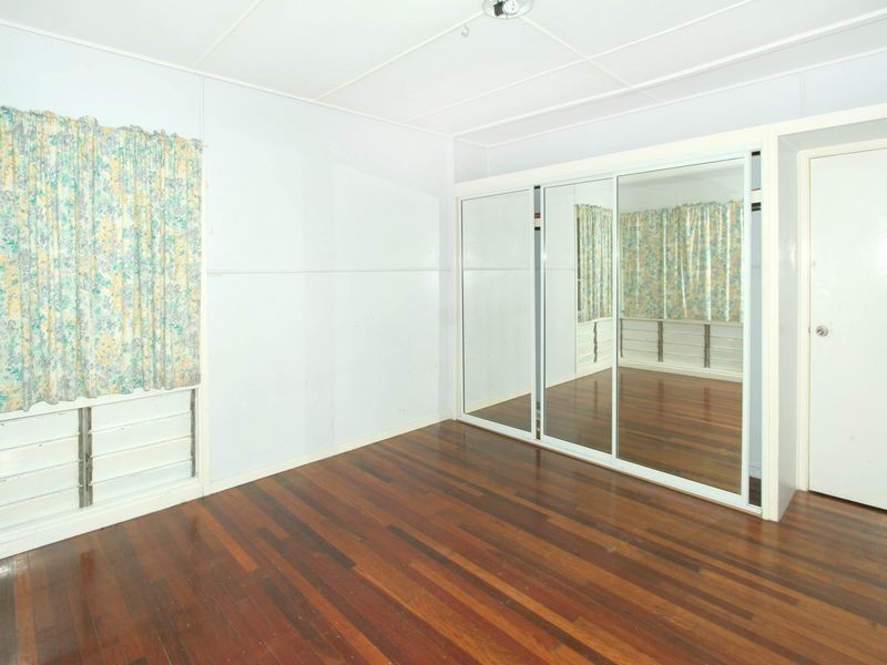 Pimlico QLD 4812