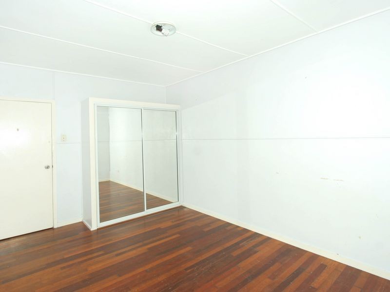 Pimlico QLD 4812