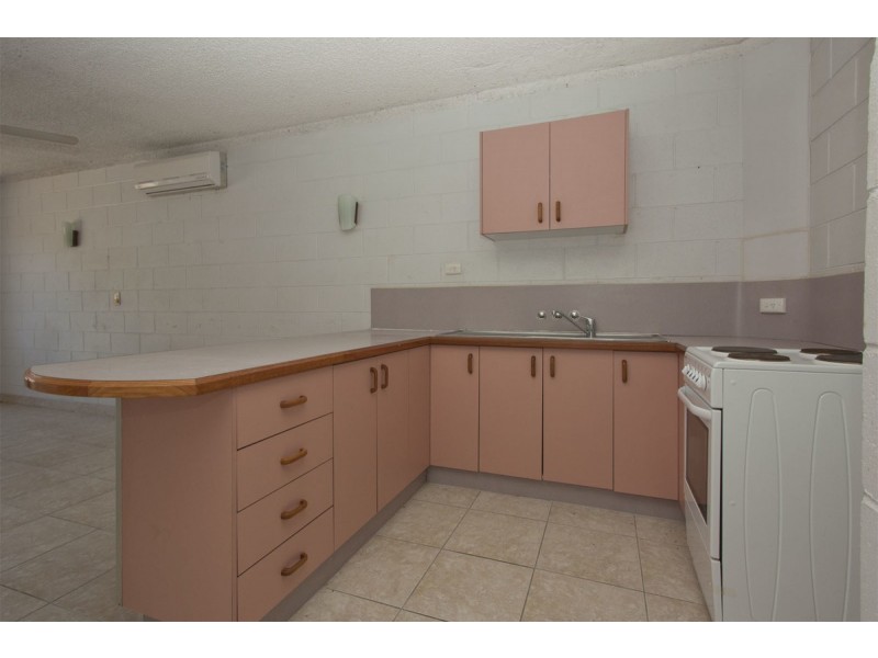 7 Windsor Street, Hermit Park QLD 4812