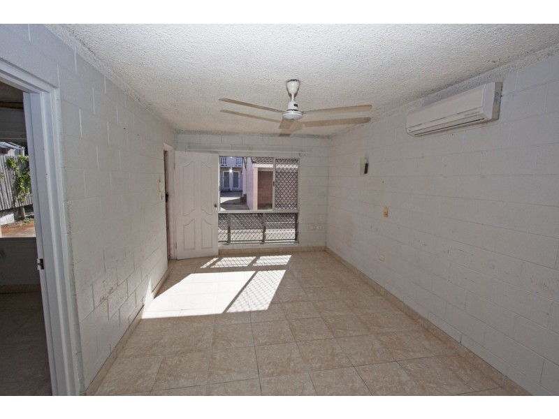 7 Windsor Street, Hermit Park QLD 4812