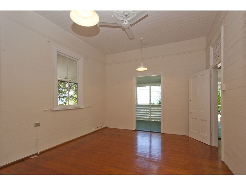 2/204 Denham Street, North Ward QLD 4810