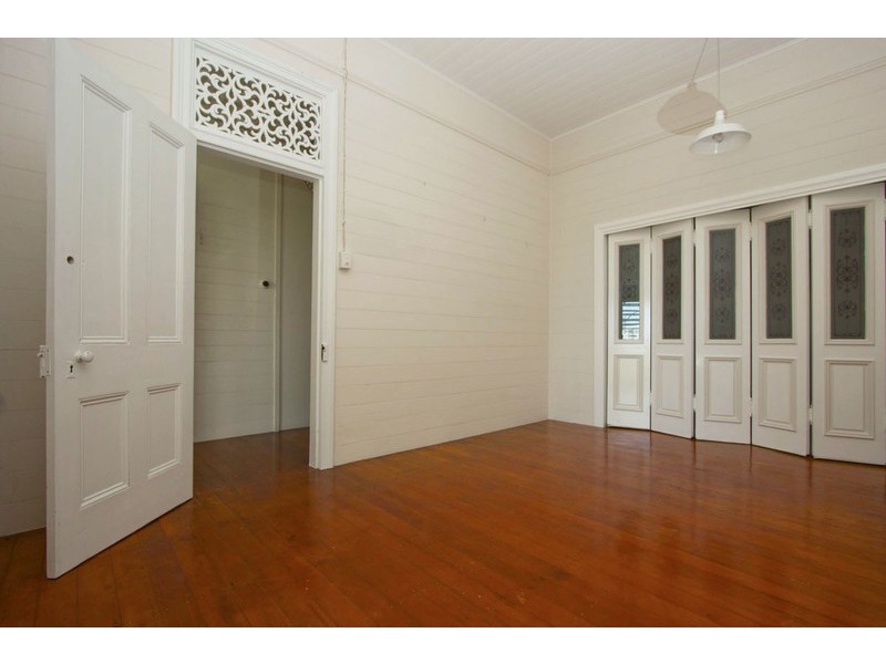 2/204 Denham Street, North Ward QLD 4810