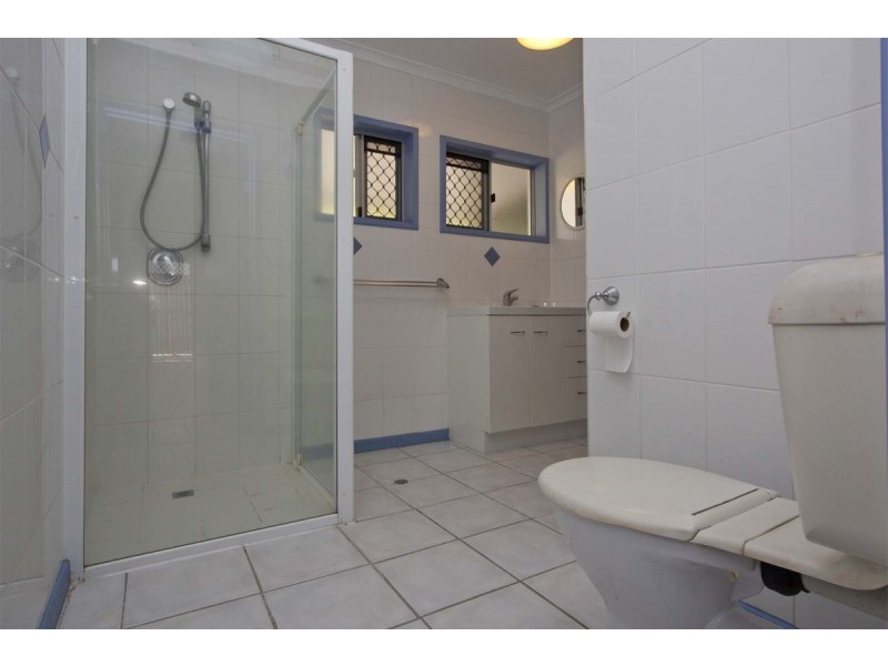 1/8 Tully Street, South Townsville QLD 4810