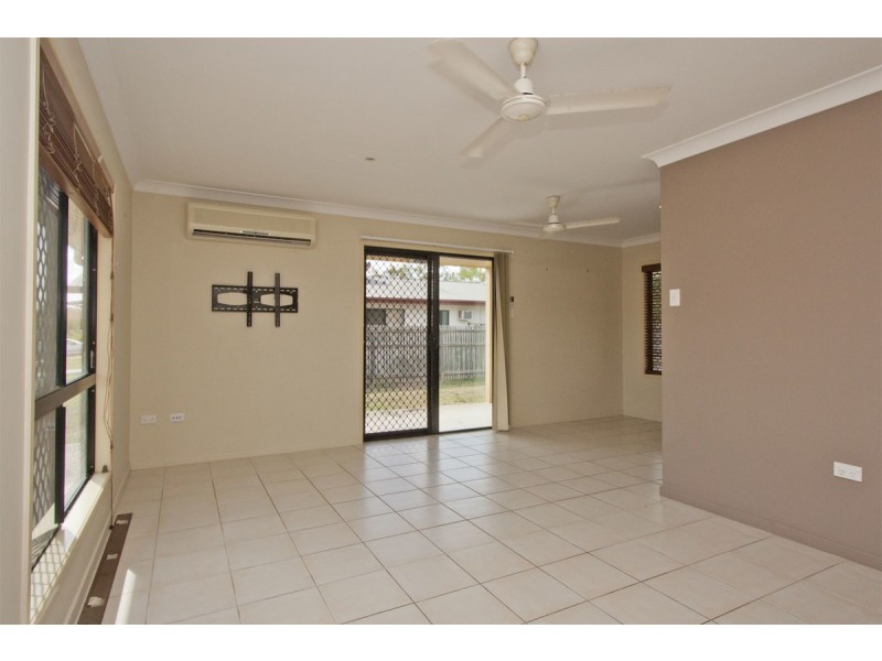 23 Wexford Crescent, Burdell QLD 4818