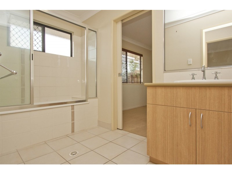 23 Wexford Crescent, Burdell QLD 4818