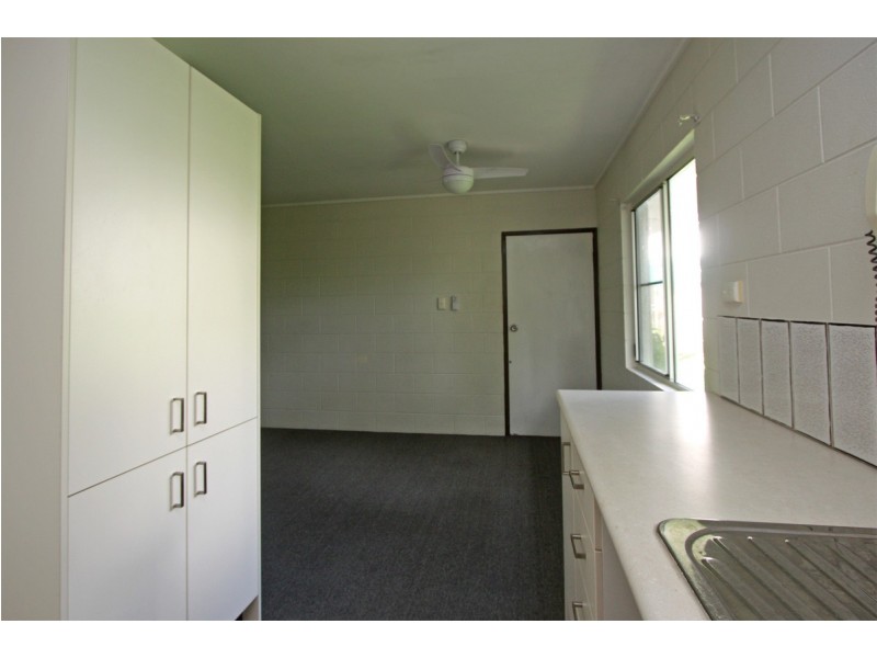 9 Oolilpa Street, Mount Louisa QLD 4814