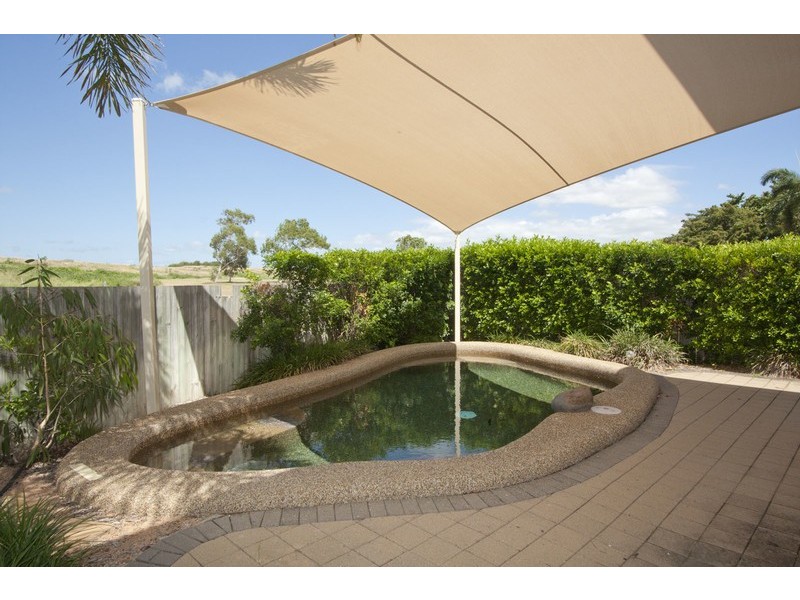 Railway Estate QLD 4810