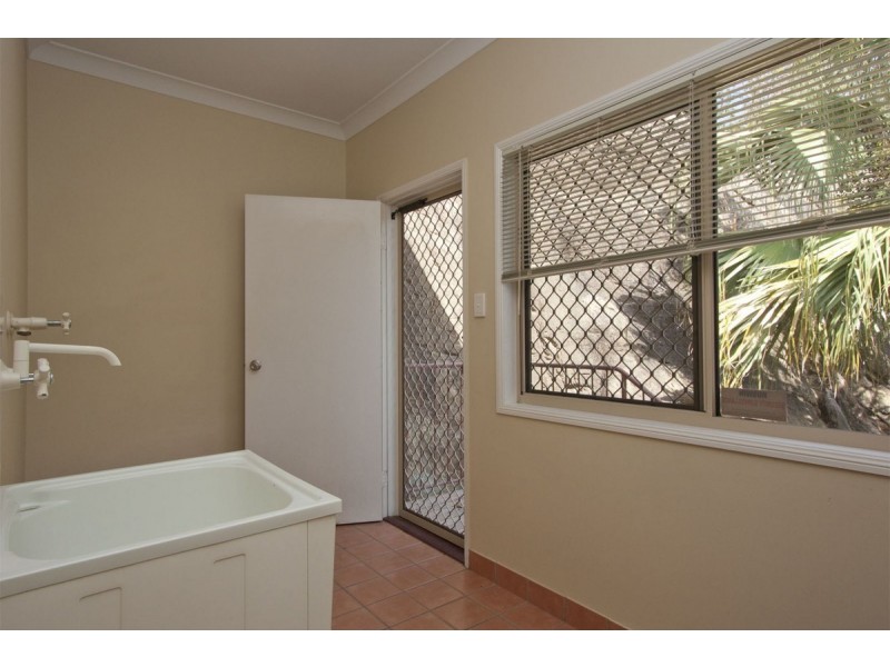 5 Carina Court, Mount Louisa QLD 4814