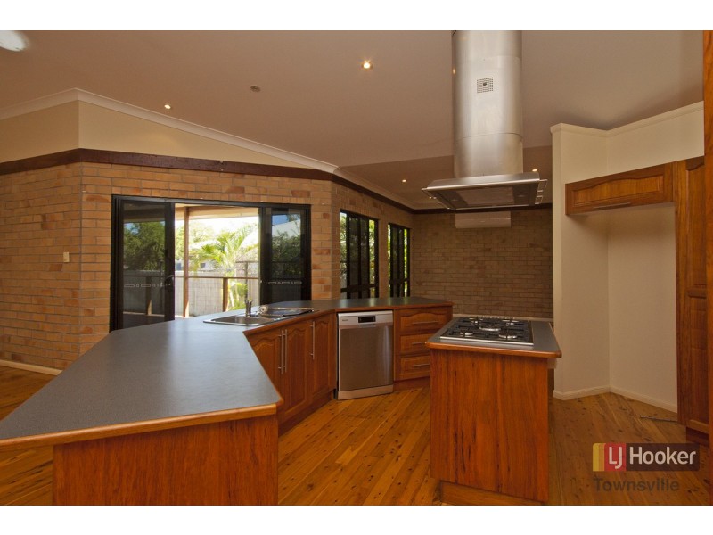 6 Goicoechea Drive, Bushland Beach QLD 4818