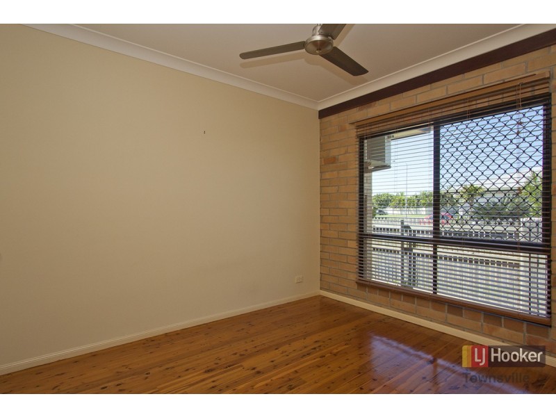 6 Goicoechea Drive, Bushland Beach QLD 4818