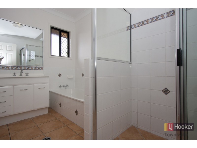 21 Cockatoo Circuit, Douglas QLD 4814