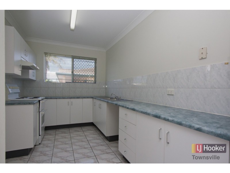 27 Lornsleigh Street, Mount Louisa QLD 4814