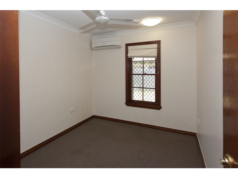 30 Gelling Crescent, Douglas QLD 4814