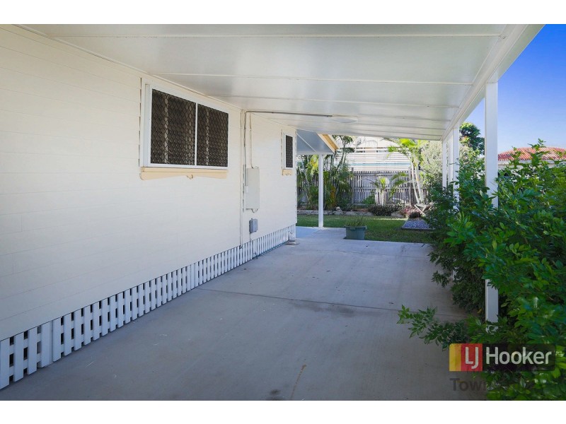 33 Nix Street, West End QLD 4810