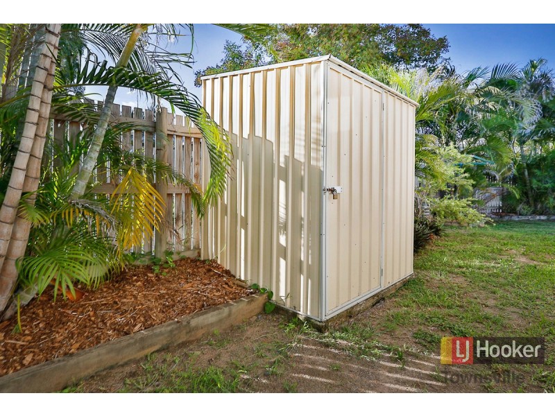 33 Nix Street, West End QLD 4810