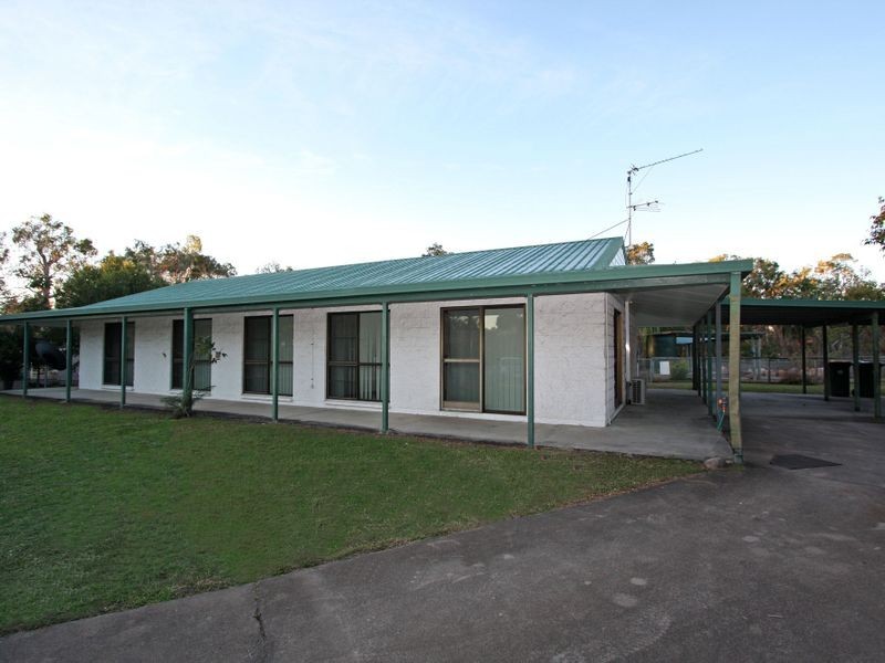 Bushland Beach QLD 4818