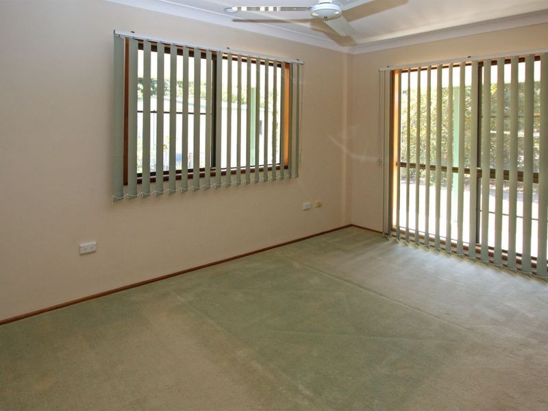 Bushland Beach QLD 4818