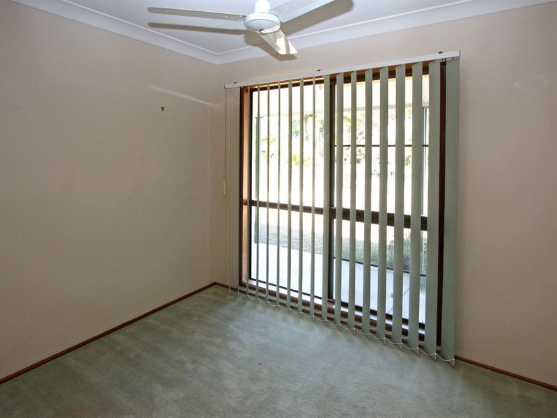 Bushland Beach QLD 4818