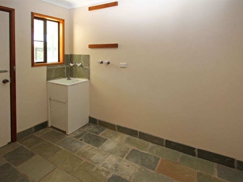 Bushland Beach QLD 4818