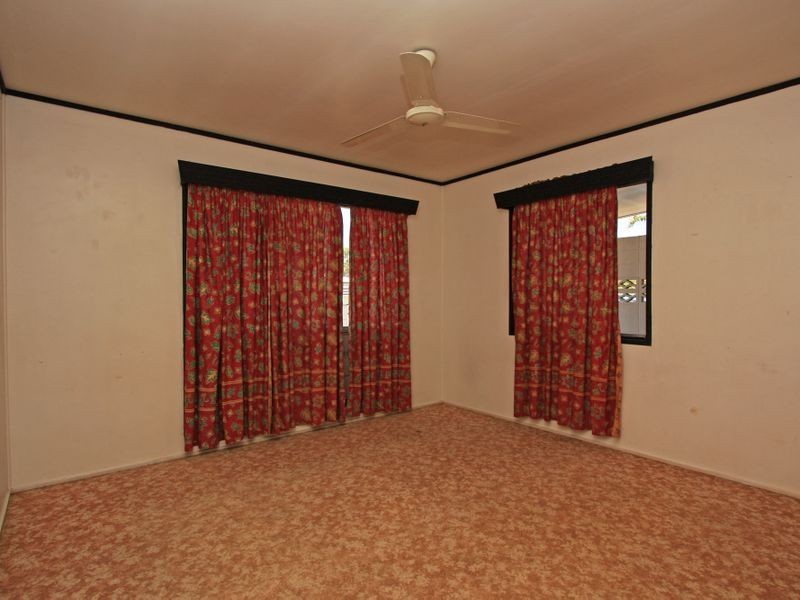 Pimlico QLD 4812