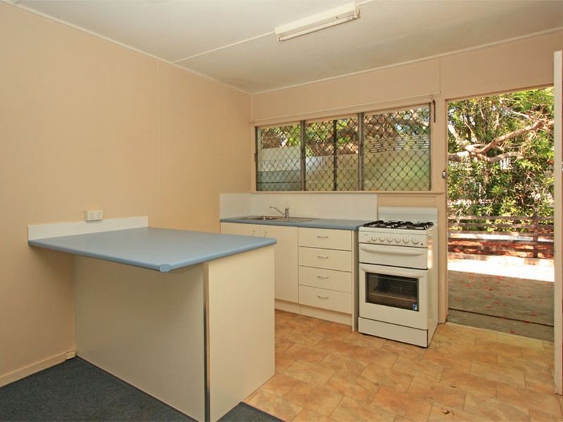 Pimlico QLD 4812