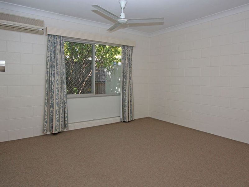 West End QLD 4810
