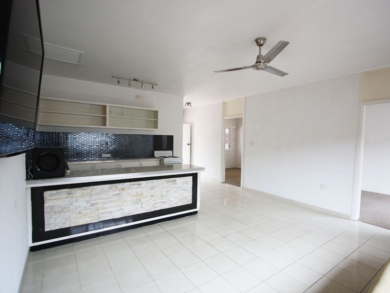 Pimlico QLD 4812