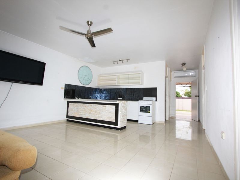 Pimlico QLD 4812
