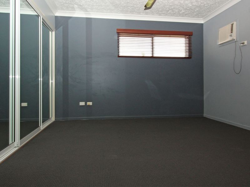 4/128 Eyre Street, North Ward QLD 4810