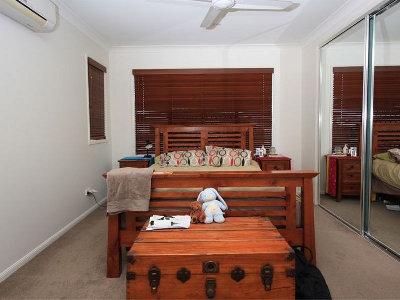 Bushland Beach QLD 4818