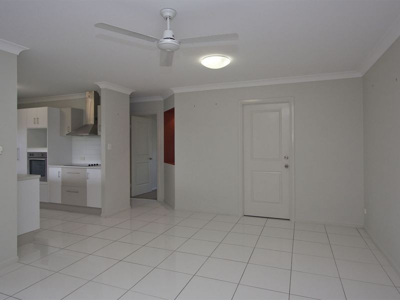 Bushland Beach QLD 4818