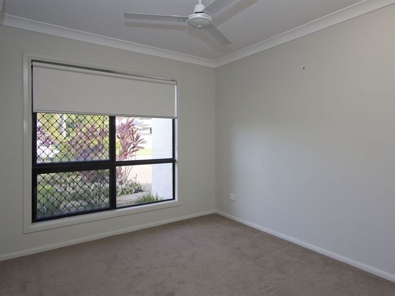 Bushland Beach QLD 4818