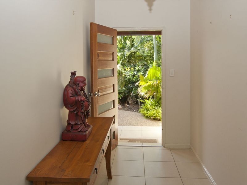 Bushland Beach QLD 4818