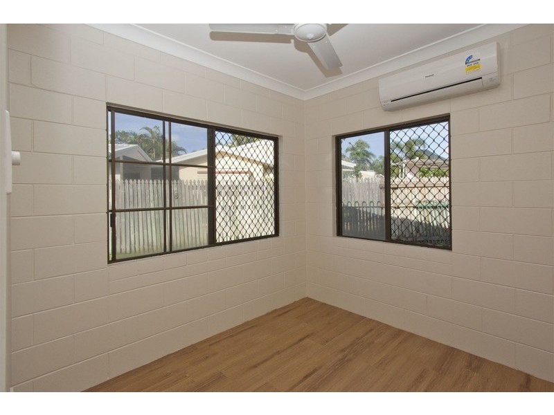 6 Finette Court, Rasmussen QLD 4815