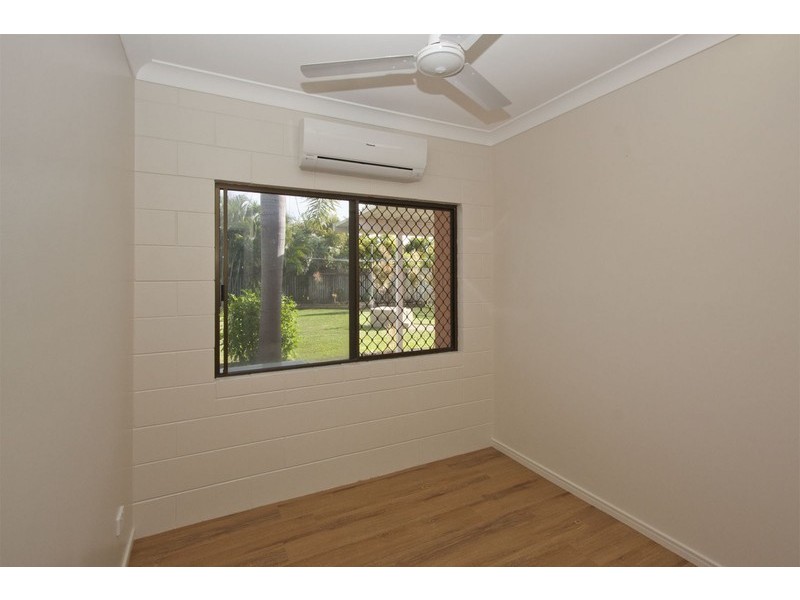 6 Finette Court, Rasmussen QLD 4815