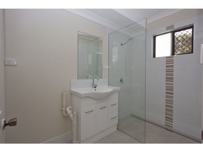 6 Finette Court, Rasmussen QLD 4815