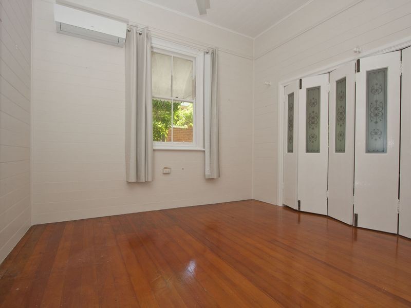 2/204 Denham Street, North Ward QLD 4810