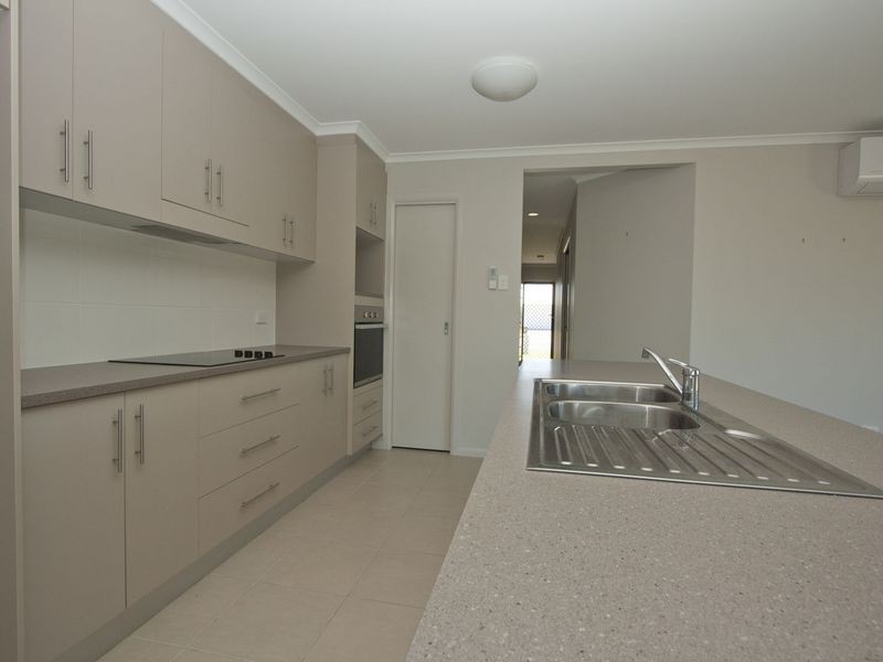 87 Daintree Drive, Bushland Beach QLD 4818