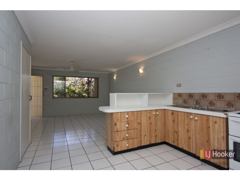 1/5 Halliday Street, Kirwan QLD 4817