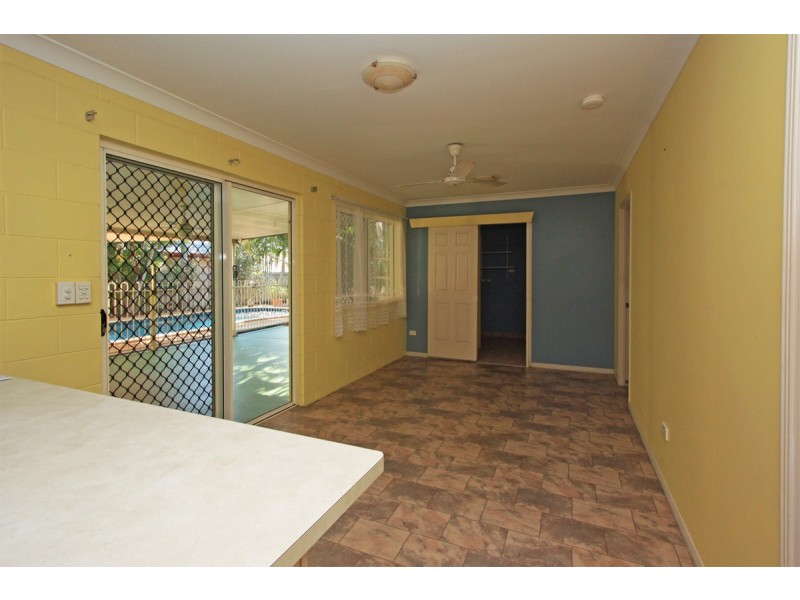 37 Barnett Street, Mount Louisa QLD 4814