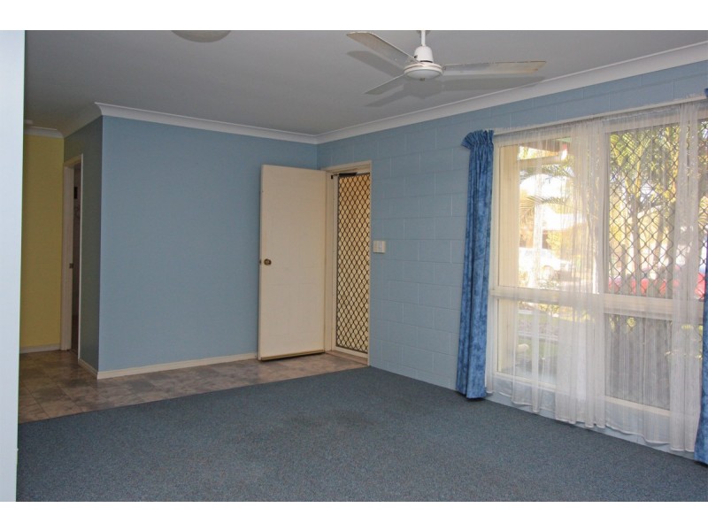 37 Barnett Street, Mount Louisa QLD 4814