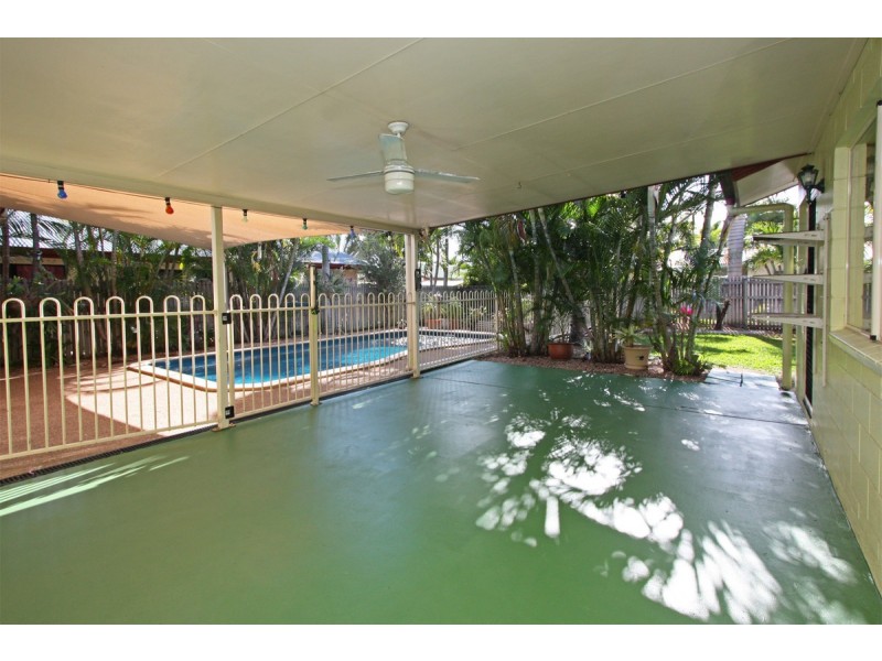 37 Barnett Street, Mount Louisa QLD 4814