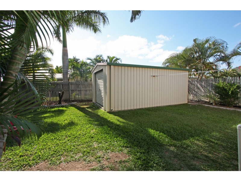 37 Barnett Street, Mount Louisa QLD 4814