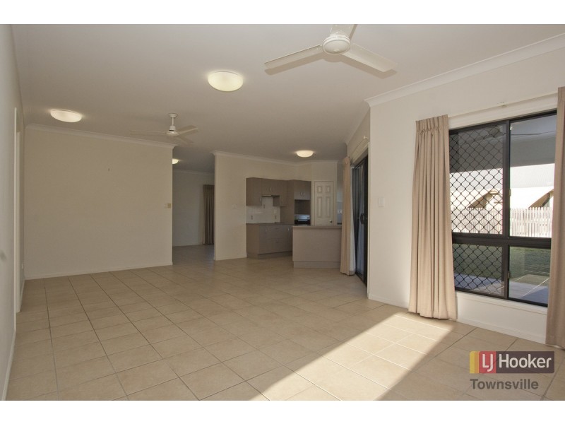 3 Meridian Court, Burdell QLD 4818