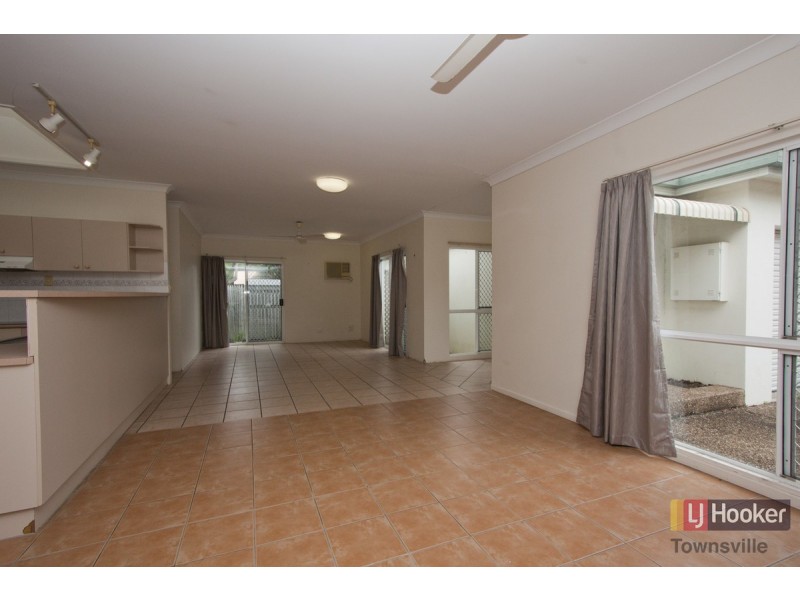 1/56 Fielding Way, Kirwan QLD 4817