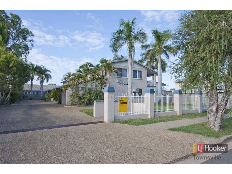 4/7 Palmerston Street, Pimlico QLD 4812
