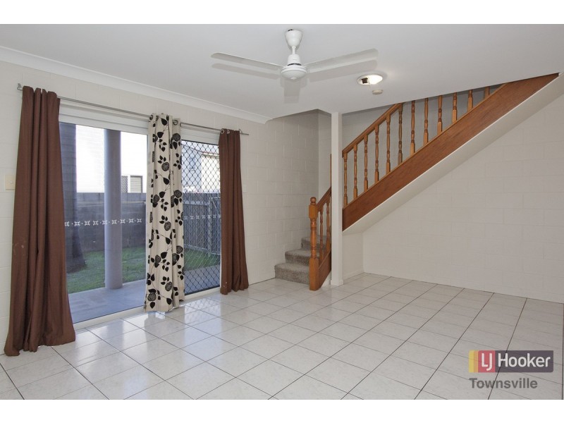 4/7 Palmerston Street, Pimlico QLD 4812