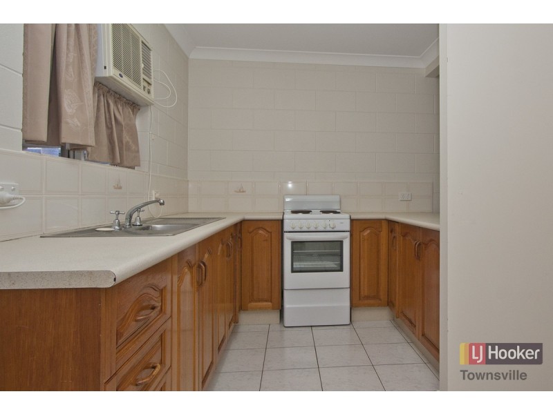 4/7 Palmerston Street, Pimlico QLD 4812