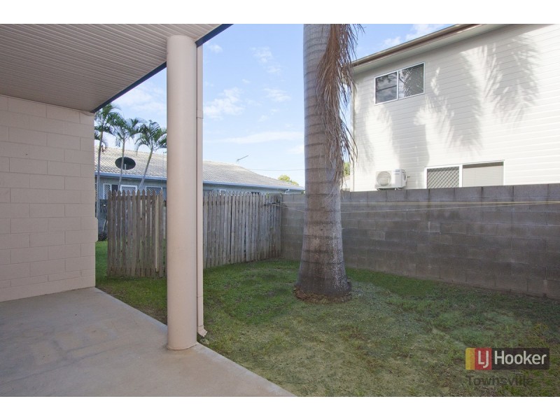 4/7 Palmerston Street, Pimlico QLD 4812