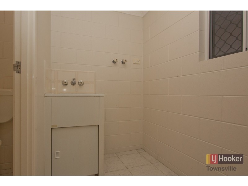 4/7 Palmerston Street, Pimlico QLD 4812